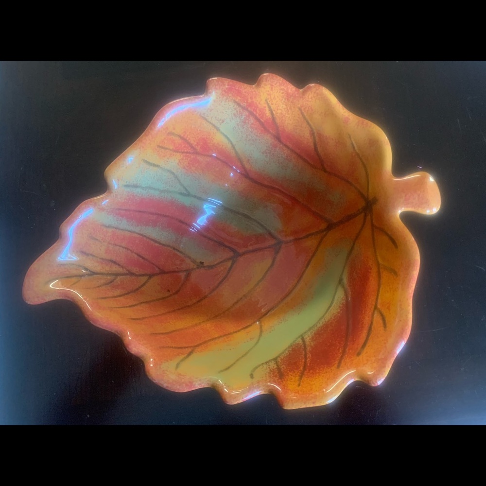 Fall leaf bowl decor